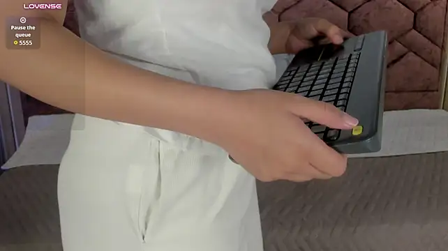 Iam_sussan - Bounce my big tits