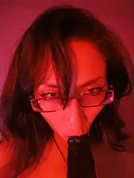 LucyCherry69 - Masajea esas bellas tetas🔥✨