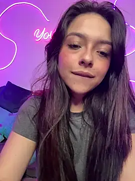 Yovng___Lau - fingers my pussy in your face