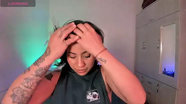 Adriannyp_1 - adri fuck hard carol with strap on