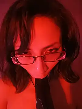 LucyCherry69 - Masajea esas bellas tetas🔥✨