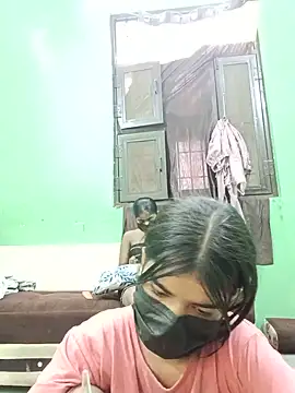 Queen_queen - Boobs 3 girl show