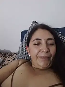 Cachonda69- - Masturbacion con vibrador y dildo...😈😈