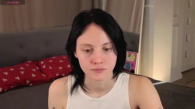 MaryCoopeer - my soft feet close to cam