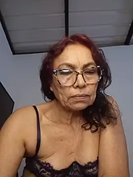 HOT_LATINA20 - Finger in pussy