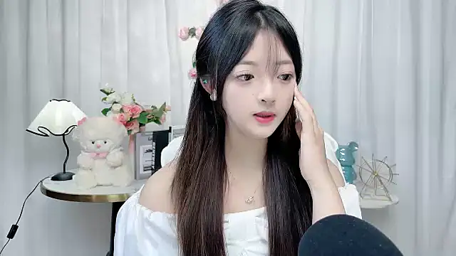 YUYU-1202 - 当幸福降临时我定双手捧接