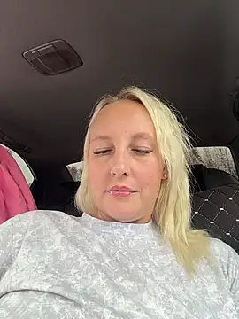 MerlinDave - Finger pussy/naked ✌️🤫🤤
