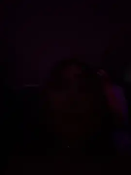 ManuelaVeeleez - Kiss with my friend