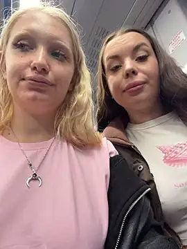 Elfi_InPublic