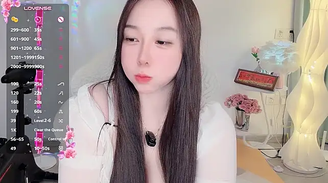 Liz-nn - 生活不用满分，舒服自在就够（超刺激假阳具特写插入5分钟+玩具震豆豆）招守护男友