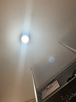 Zoe_lu - Tits out + saliva💦🍒