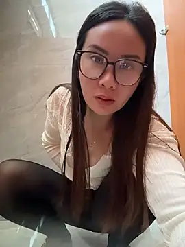 Yioyio-666 - jj抽插1分钟，最后完成任务可得小粉控制1分钟
