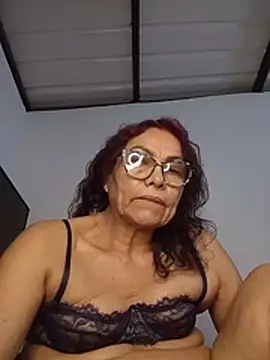 HOT_LATINA20 - Finger in pussy