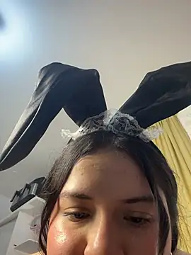 Zoe_lu - Play with your wet vagina😈