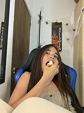 Milleradhara24 - fingers in my wet pussy