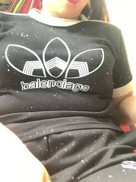 Emlyla - I have to work hard to achieve my dreams