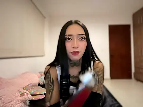 JIORYOvO - Fingers and naked 🦇🖤