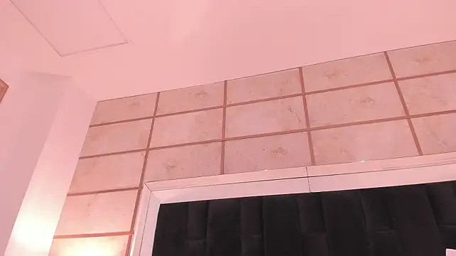 Crystal_Rose__ - ⭐Rub pussy lips on doggy + Spank clit⭐
