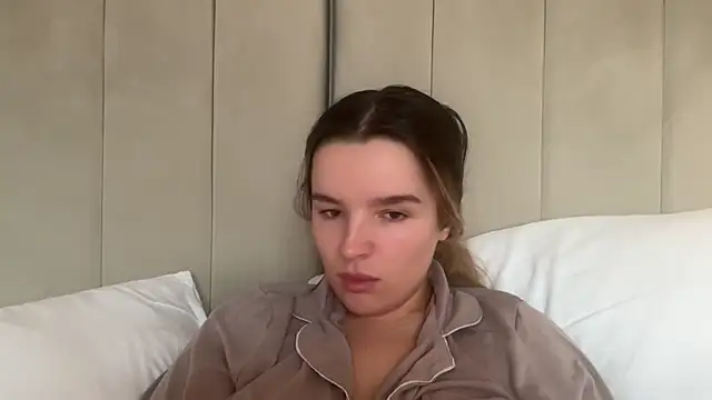 Maisiesmithx - more buzzes required please