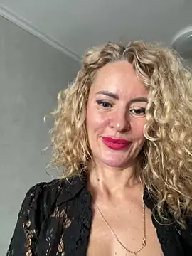 Tania201243 - Show tits♥️