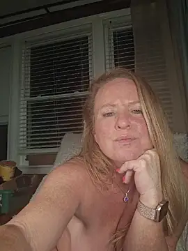 Penelopeplays - Suck nipples