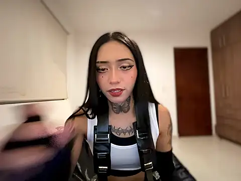 JIORYOvO - Fingers and naked 🦇🖤