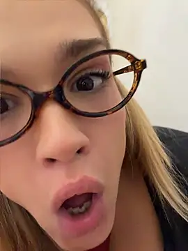 Nicoleevien - Finger pussy, open Door👅LT=Video🎁