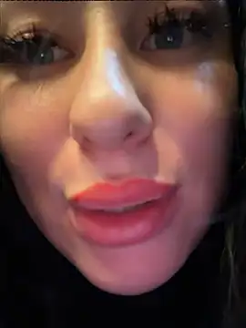 AdinaKan - BIG squirt💦💦naked show holes close