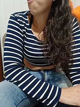 Lupita_sol - Masturbation dildo in pussy