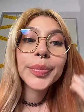 YunoRose_ - dildo play + squirt
