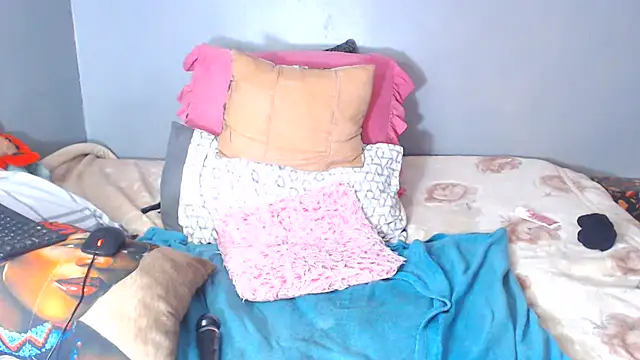 KinkyTall85 - PLS MAKE MY CLIT FEEL GOOD DADDY💖KT🙏