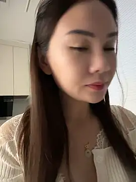 Yioyio-666 - jj抽插1分钟，最后完成任务可得小粉控制1分钟