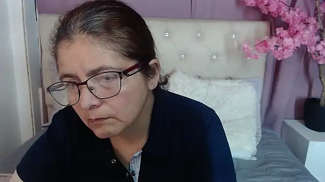 Linda_banks_ - STRIPTEASE