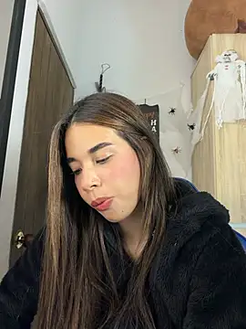 Milleradhara24 - fingers in my wet pussy