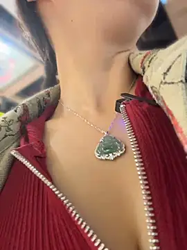 Bingbing6699 - 户外脱内衣性感揉胸