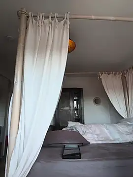 Jenna-Lia - Finger pussy