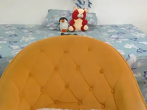 Yours-ishu - full nude show