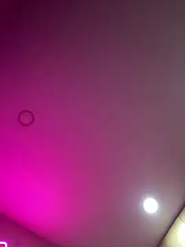 Sexyyykloee - tits out + very sloppy deep throat