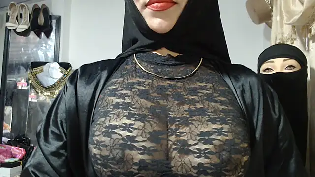 Nadia__abaud - PLAY MY HAIR PUSSY 😜😜😜