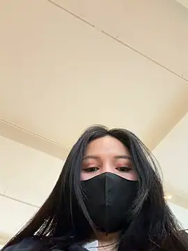 Linh_2004 - Make me cum squirt at the public