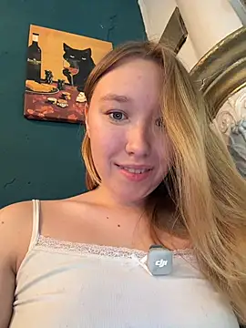 -NaughtyAngel- - PUT HAND IN PANTY AND RUB CLIT IN CAFE