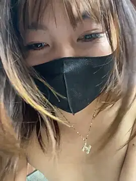 Leyy99 - Make me happy today 🌹🌹🌸❤️👅