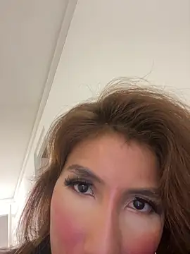 Naomiii__ - spit tits🍒🍒💦