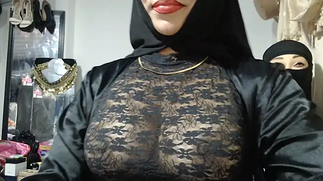 Nadia__abaud - PLAY MY HAIR PUSSY 😜😜😜