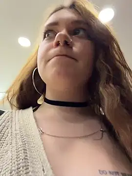 Lucy-joy - mmmm HORNY MOAN