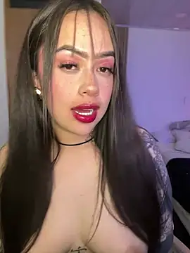 Mae_Henao9 - lick dildo
