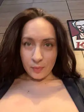 Holly_Play