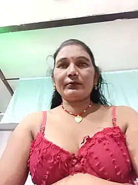 YOURFIVAA - Show tits 🥰🫣🍑