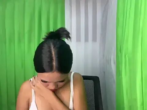 Miacumxx19 - hello im New here lets have Fun