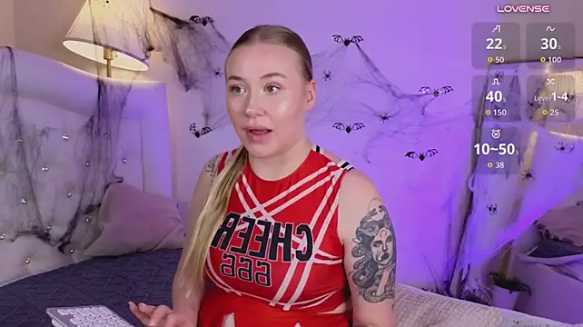 PlayfulEmilia - show ass